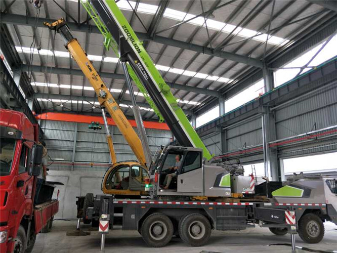 同江市高空车出租需要注意哪些安全事项？